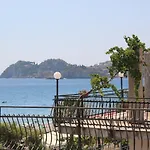 Chrismare Hotel Mazzeo