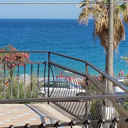 Chrismare Hotel Mazzeo