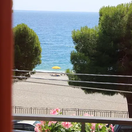 Chrismare Hotel