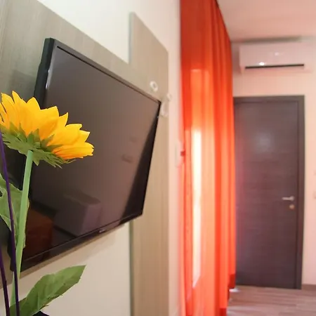 Chrismare Hotel 4*