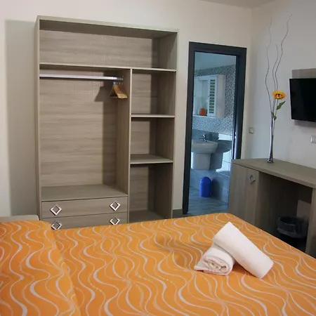Hotel Chrismare Mazzeo