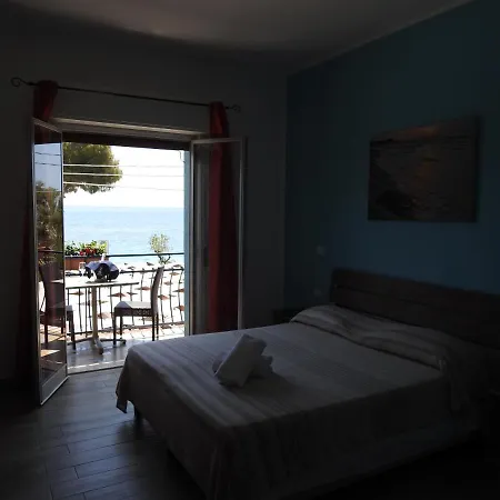 Chrismare Hotel 4*