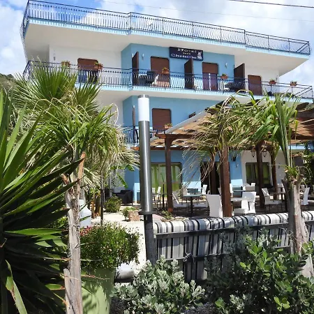 Chrismare Hotel 4*
